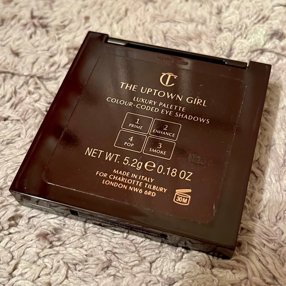 Charlotte Tilbury eyeshadow quad - uptown girl - Picture 3 of 5